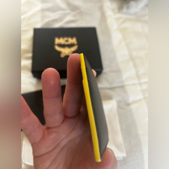 MCM cardholder NEW FULL INCLUSION - Picture 7 of 7